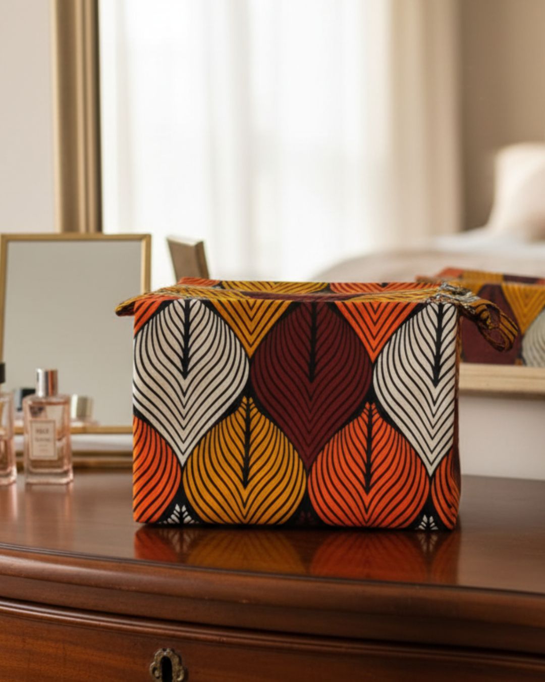 ARIKA Toiletry / Cosmetic Bag